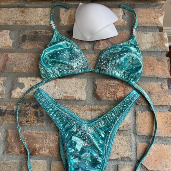 Figure Physique Bodybuilding Contest NPC Competition Posing Suit - Picture 2 of 12